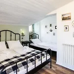 Sherlock's Holidays Boutique Daire Portorož