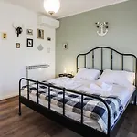 Daire Sherlock's Holidays Boutique Portorož