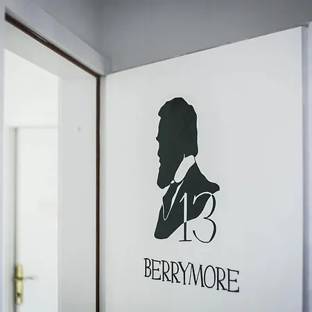 Sherlock's Holidays Boutique Portoroz