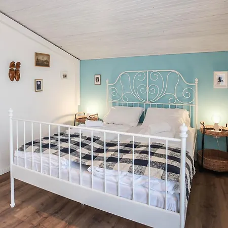 Sherlock's Holidays Boutique Apartmán *