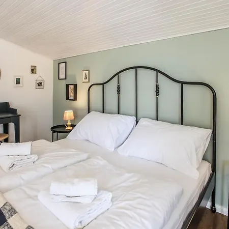 Sherlock's Holidays Boutique דירה *