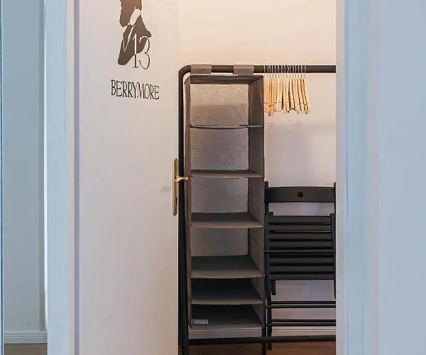 Sherlock's Holidays Boutique Portorož