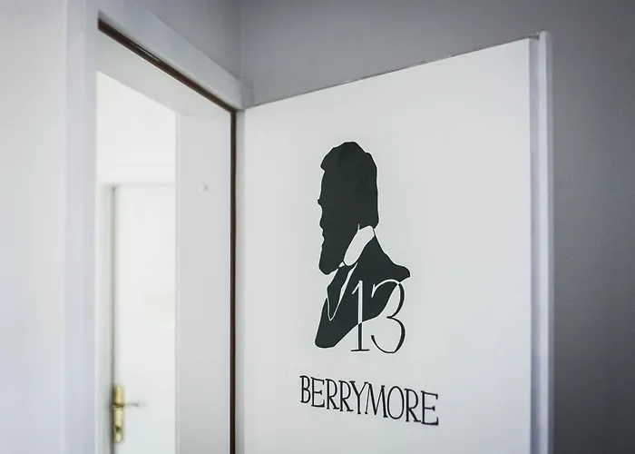 Sherlock's Holidays Boutique Portorož