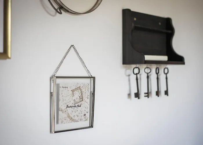 Sherlock's Holidays Boutique