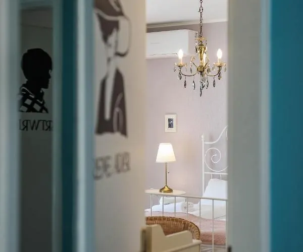 Sherlock's Holidays Boutique Portorož