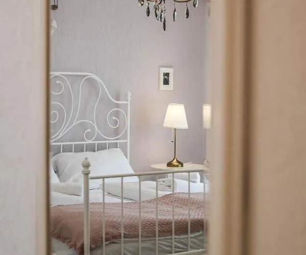 Sherlock's Holidays Boutique * Portorož